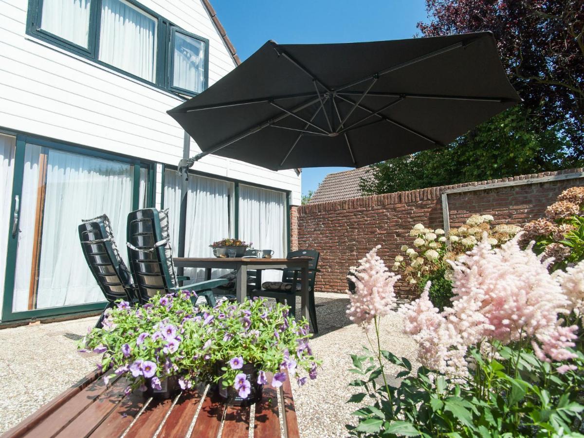Attractive Holiday Home With Garden Noordwijkerhout Bagian luar foto